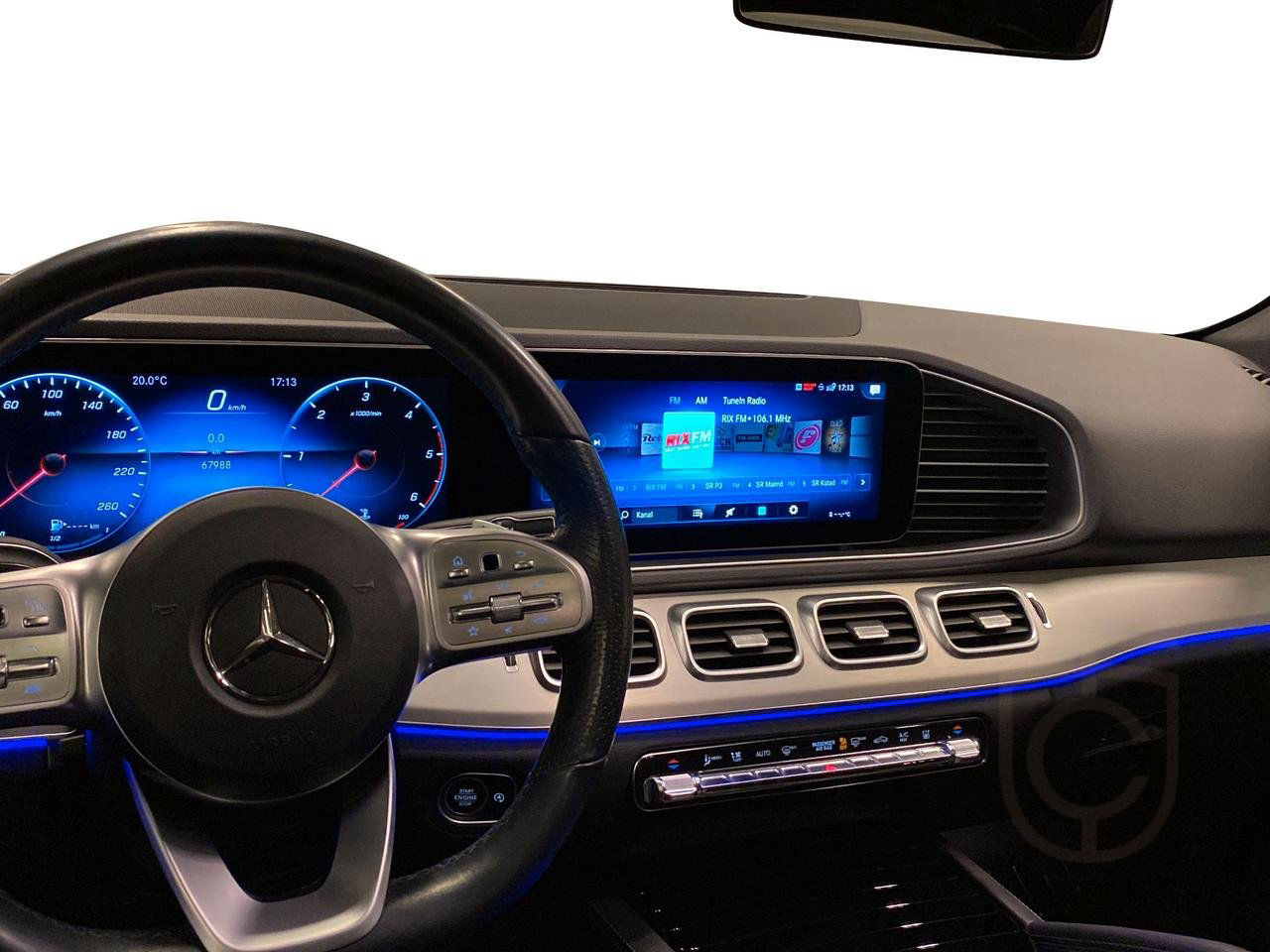Mercedes-Benz GLE 300 D 4MATIC SUV / AUT / NAVI / DRAG