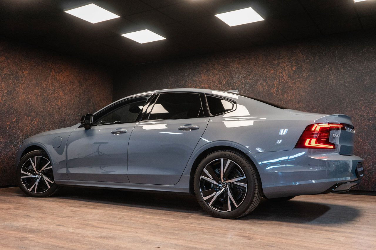 Volvo S90 Recharge T8 AWD Ultimate Dark