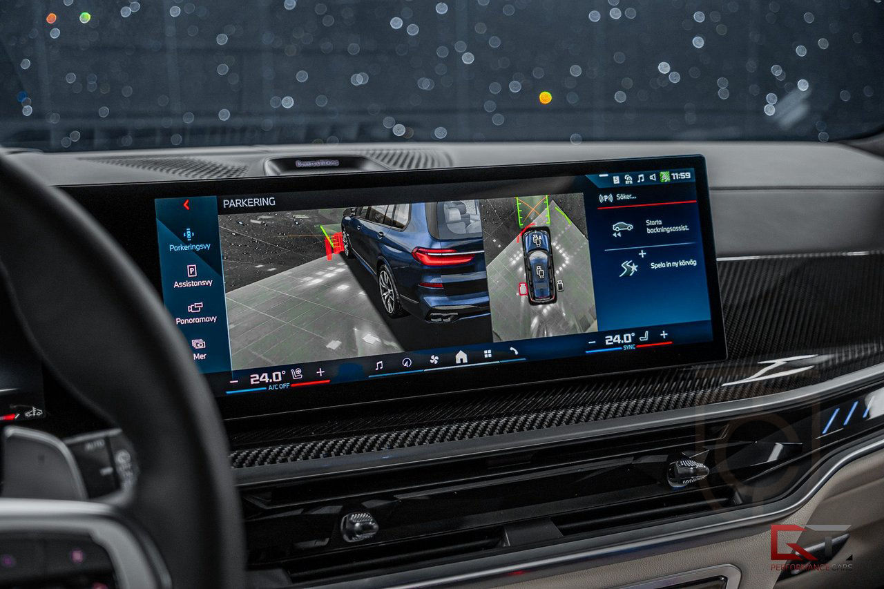 BMW X7 M60i