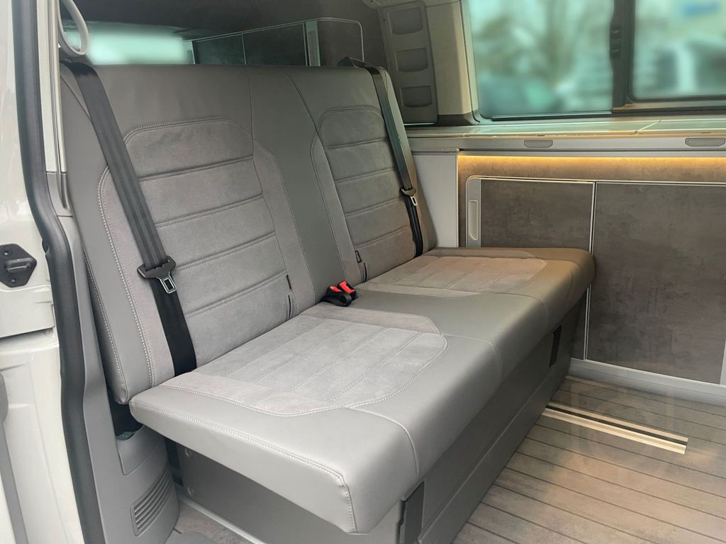 Volkswagen T6.1 California Ocean Aufstelldach 2.0 l TDI 4MO