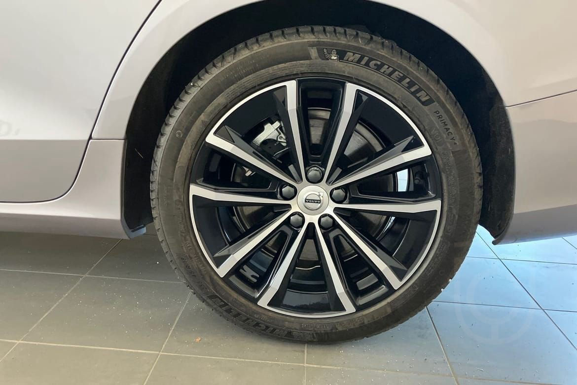 Volvo V60 T6 Plus Dark Nordic Edition
