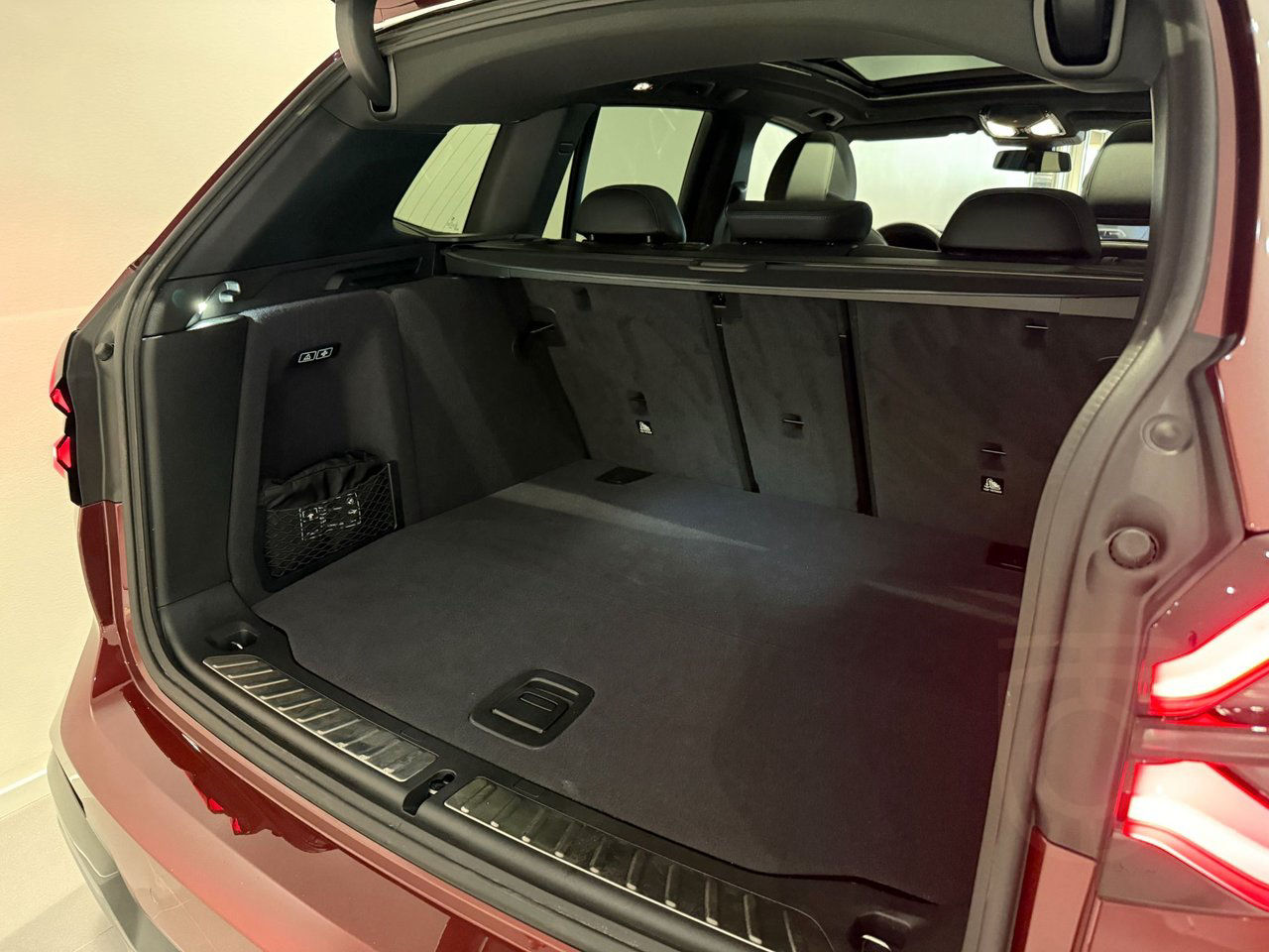 BMW iX3 Charged Plus
