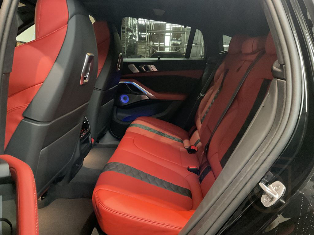 BMW X6 M Competition Bowers & Wilkins, Aktive Sitzhe