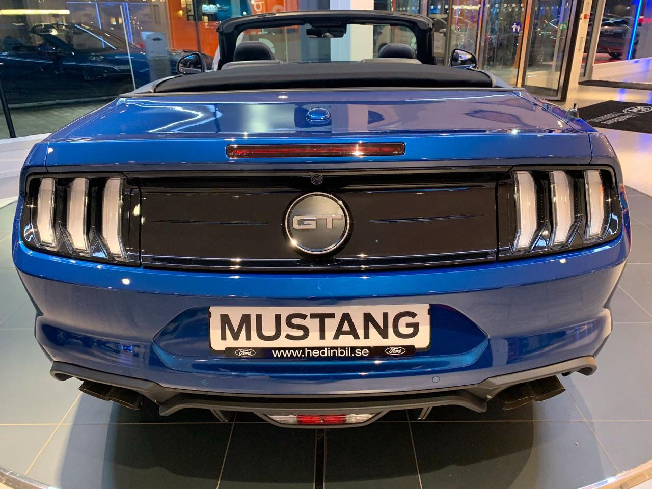 Ford Mustang CONVERTIBLE AUTOMAT