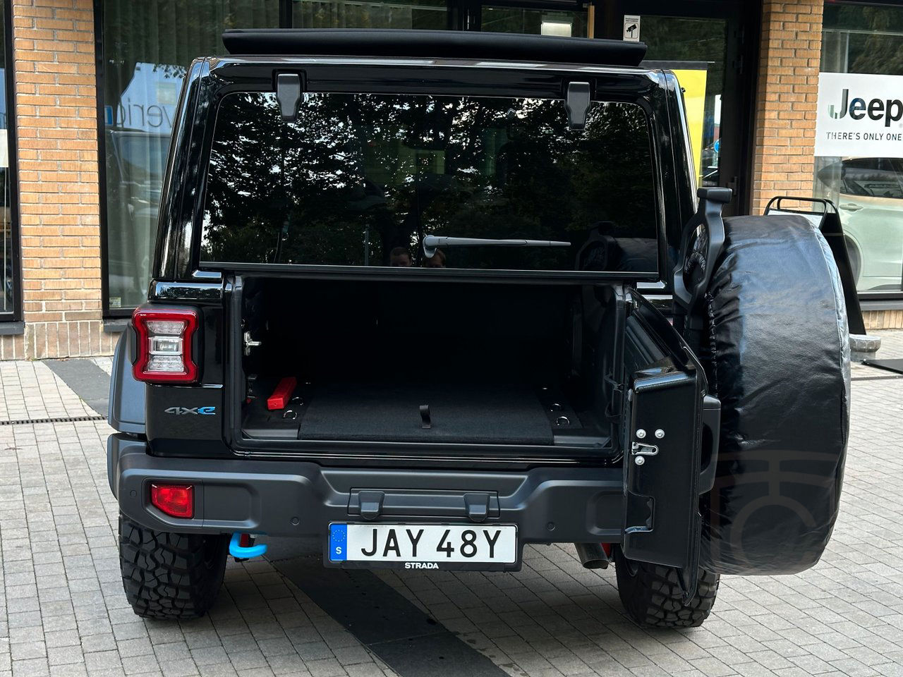 Jeep Wrangler Rubicon Unlimited Sky One Touch - FACELIFT