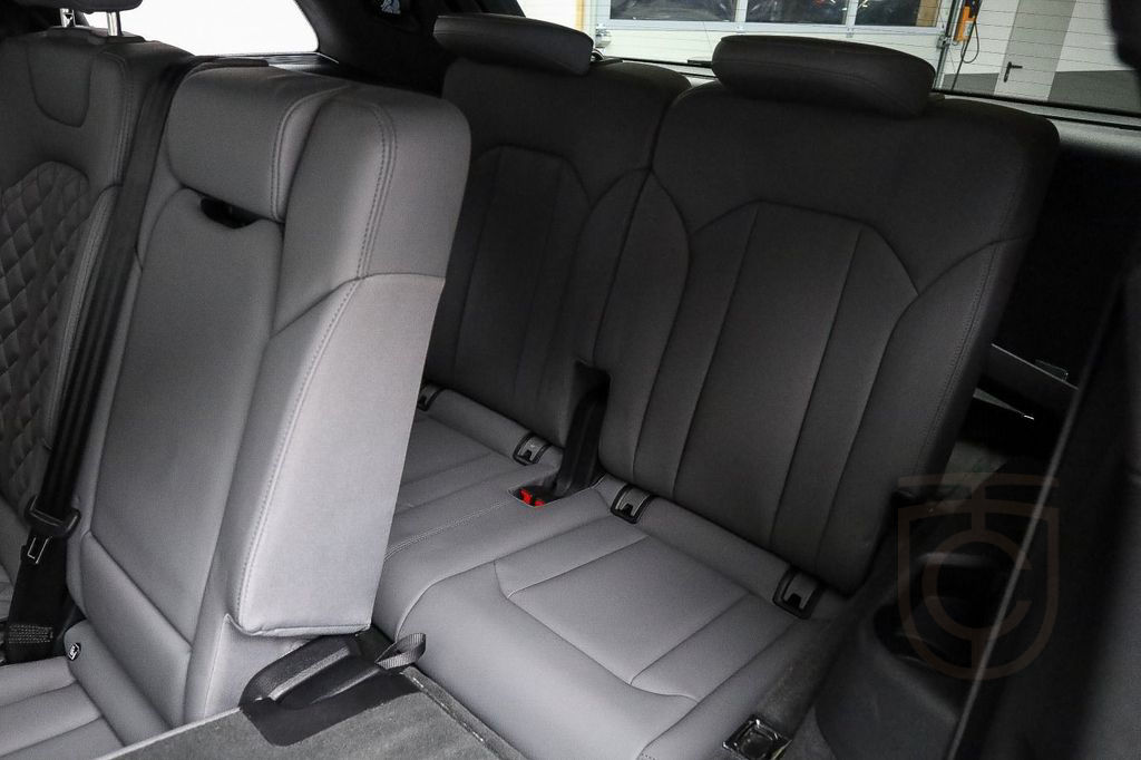 Audi SQ7 TFSI competition AHK*HUD*7 Sitz*Assist*B&O*