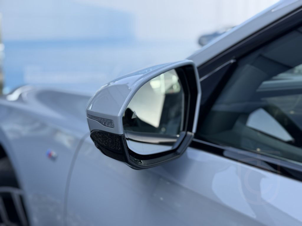 BMW 740d xDrive M Sport AHK StHzg P.SKY Autobahnas.