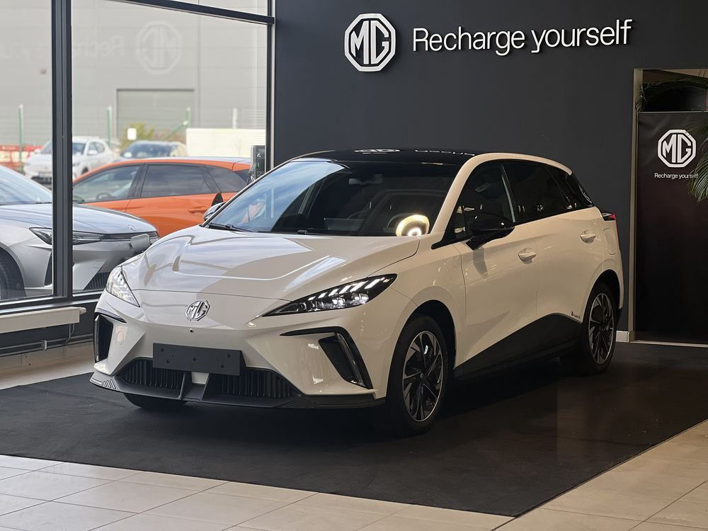 MG 4 Electric Long Range 64 kWh 150kW 2022 Luxury