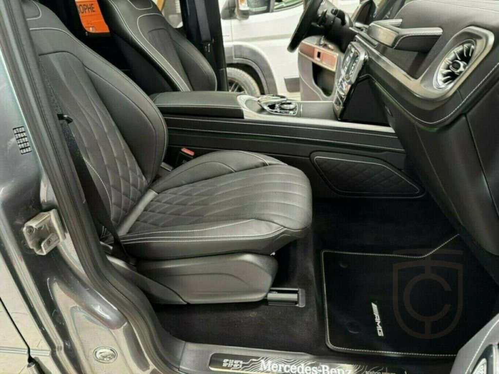 Mercedes-Benz G 500 V8