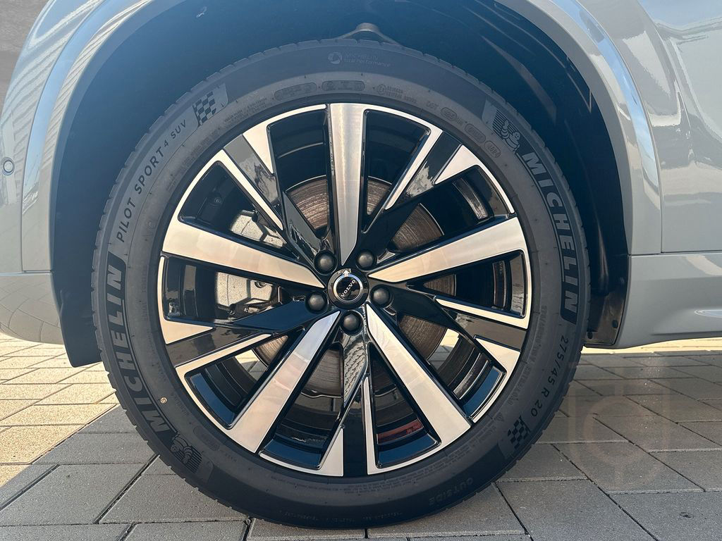 Volvo XC90 T8 AWD Core Facelift 7-Sitzer ACC BLIS