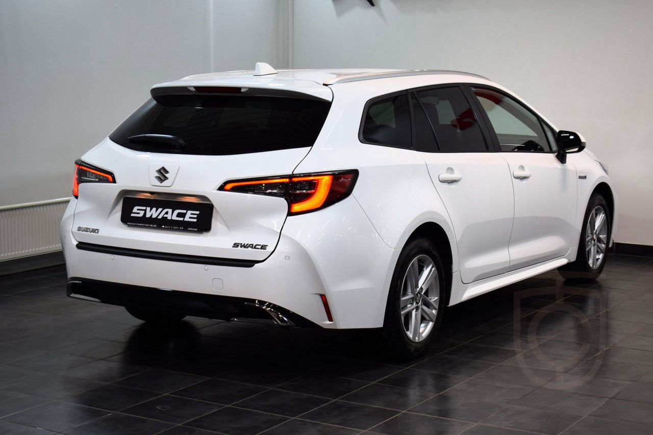 Suzuki Swace 1.8 Hybrid