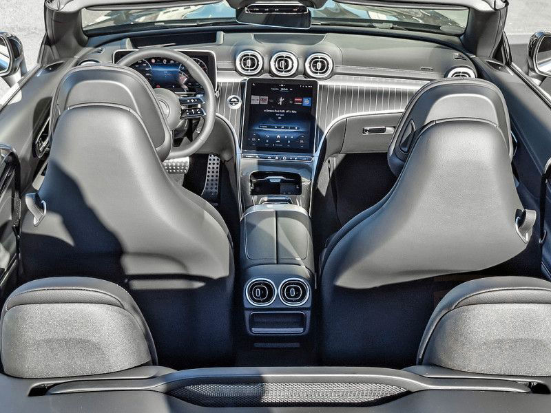 Mercedes-Benz CLE 450 4M Cabrio BURM AMG PREMIUM NIGHT DISTR