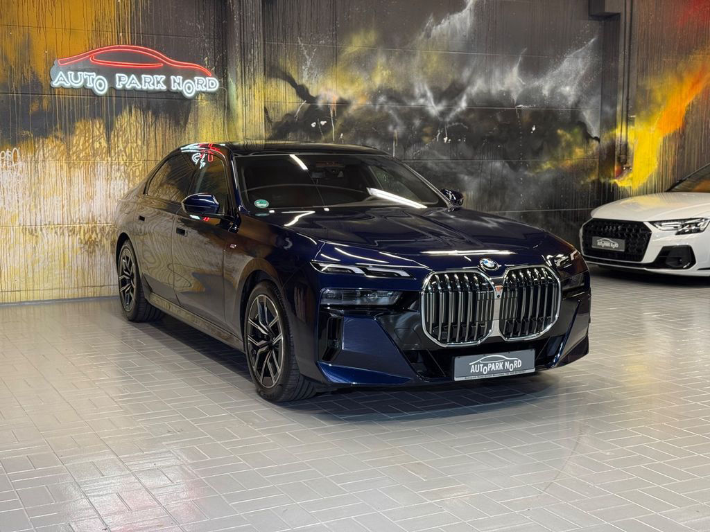 BMW 740d xDrive M Sport~PANO SKY~KAMERA 360~HEAD-UP