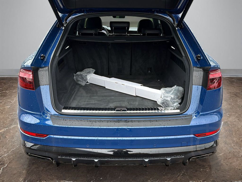 Audi Q8 55 TFSI +S-LINE+ADAPAIR+AHK+360°+OPTIK+MATRIX