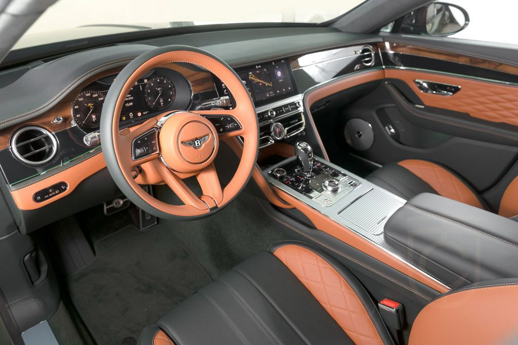Bentley Flying Spur S V8 - Naim, Diamond Quilting