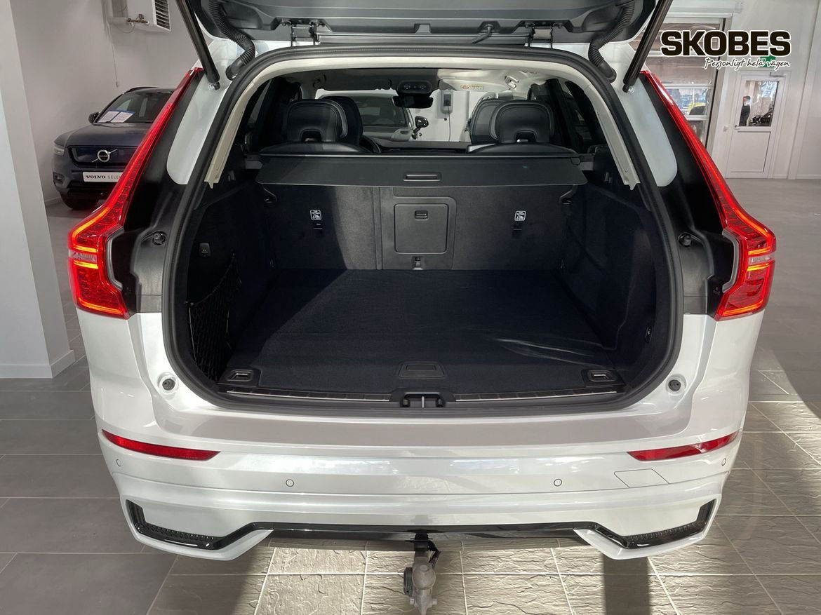 Volvo XC60 T8 Plus Dark