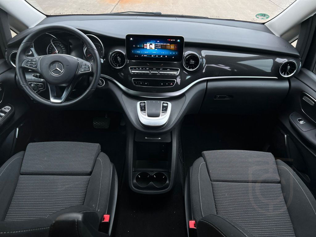 Mercedes-Benz V 300d * 4MATIC * ACC * BURMESTER * AMG FELGEN *