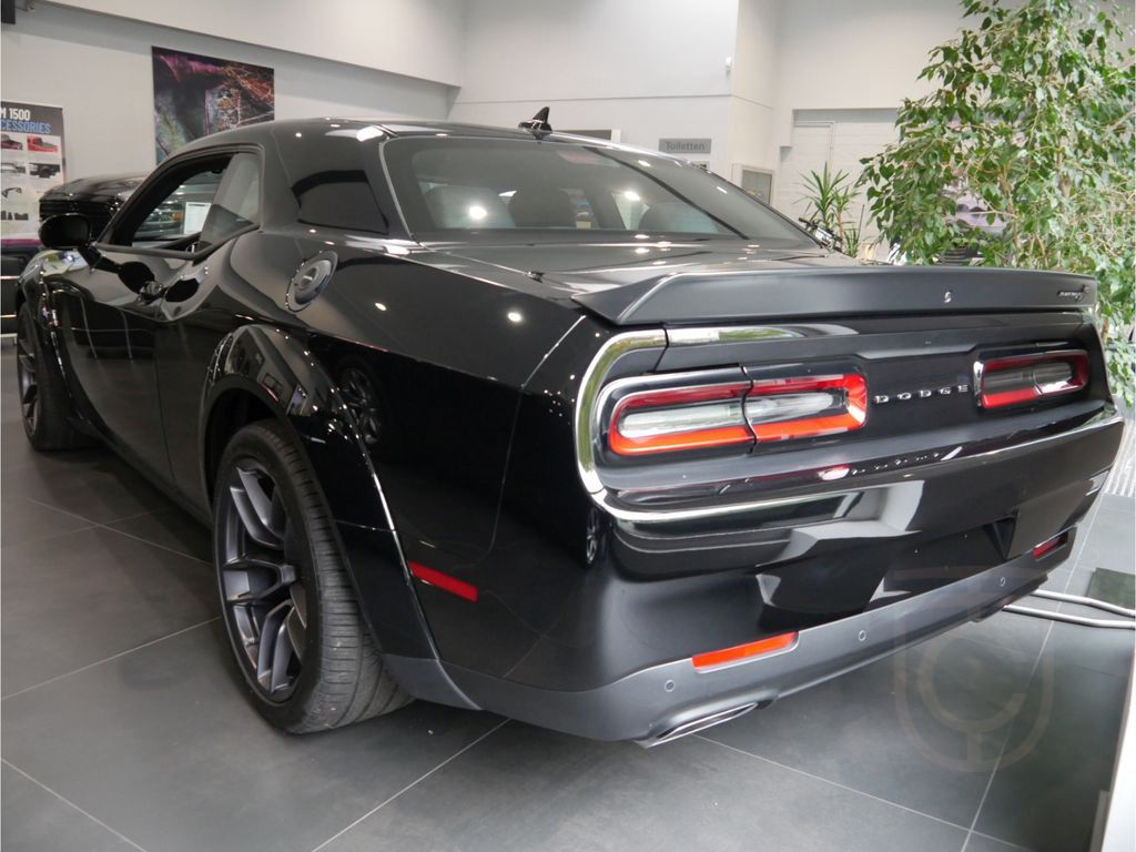 Dodge Challenger R/T Scat Pack Widebody 6.4L V8 MY23 L