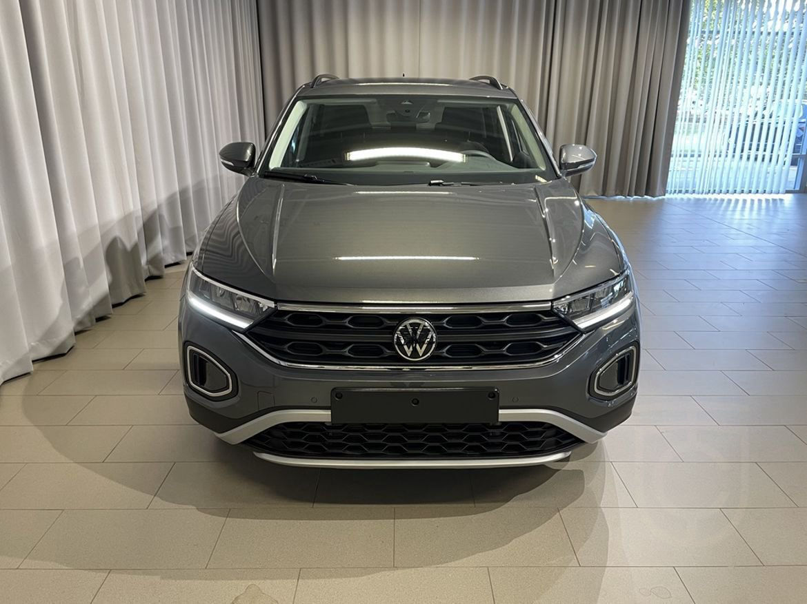 Volkswagen T-Roc LIFE EDITION TSI 150 DSG, 2-zon Klimat