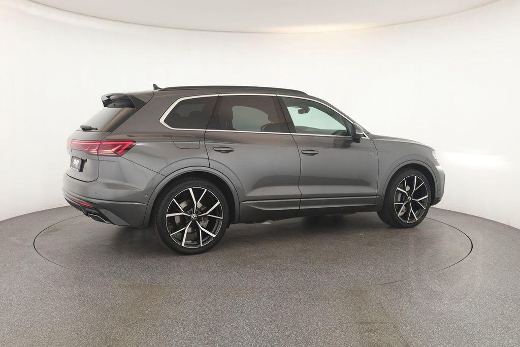 Volkswagen Touareg 3.0 TDI 4M R-Line Leder Pano DCC 22" AHK