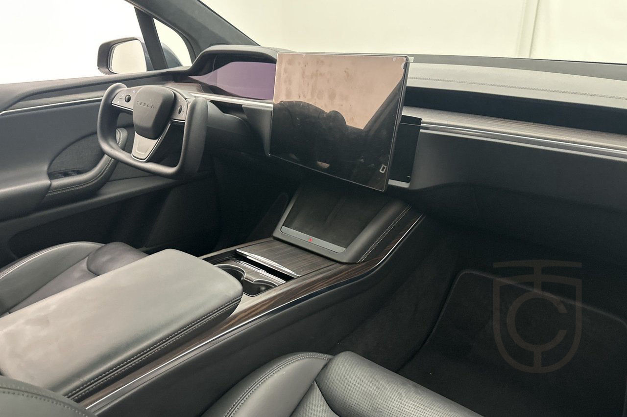 Tesla Model X AWD