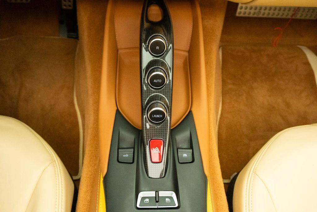 Ferrari 812 GTS