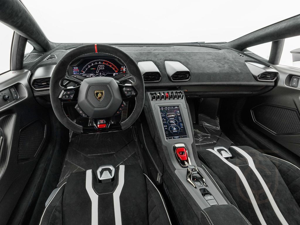 Lamborghini Huracán STO