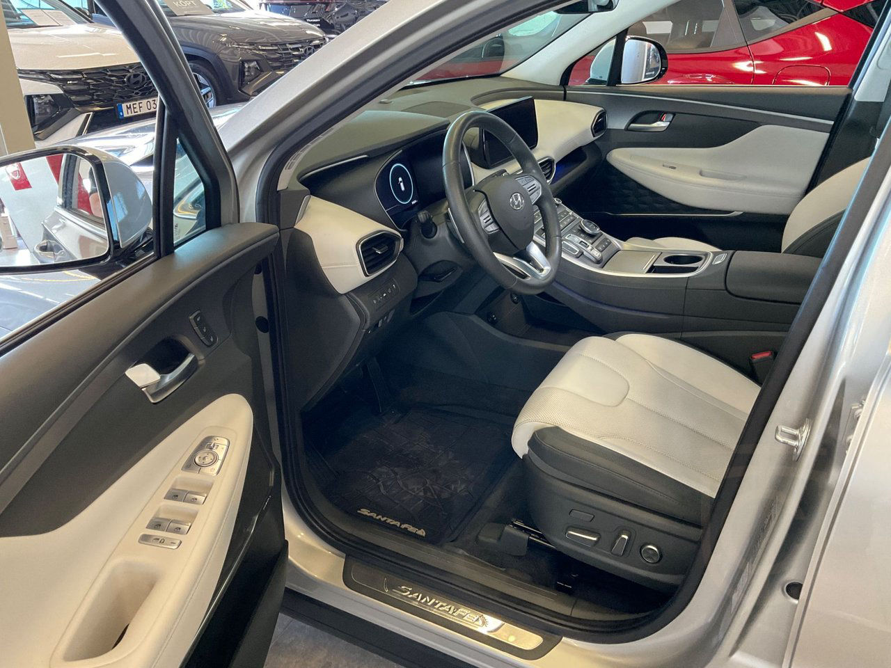 Hyundai Santa Fe PHEV Advanced Luxury Pack 7 sits 4WD Dragk.