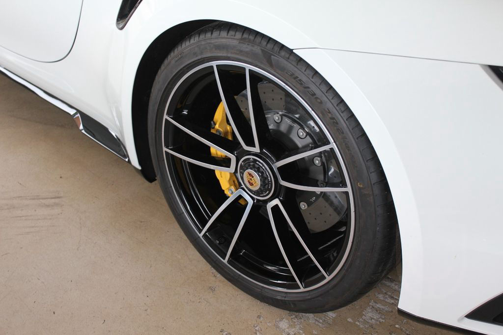 Porsche 992 Turbo S RHD/Sportabgas/SportDesign/GDach/SWA