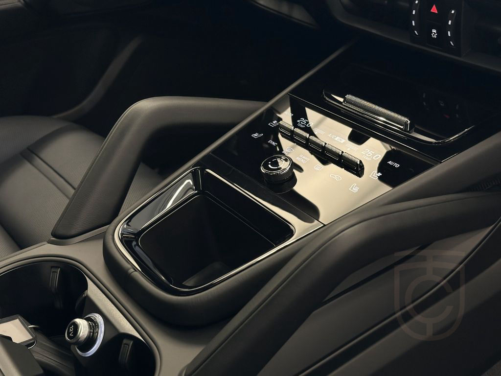 Porsche Cayenne S E-Hybrid Coupé AHK PANO BOSE