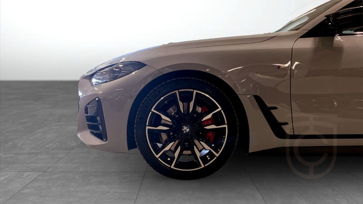 BMW M440 xDrive Gran Coupe Innovation Elektisk glastaklucka