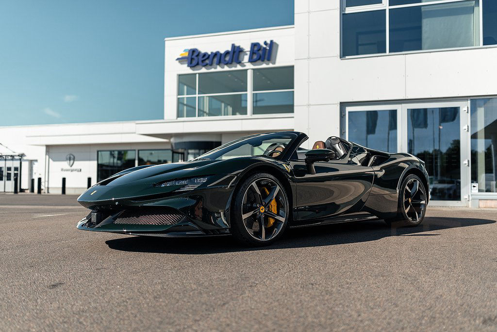 Ferrari SF90 Spider 4.0 V8 DCT 735kW 2024