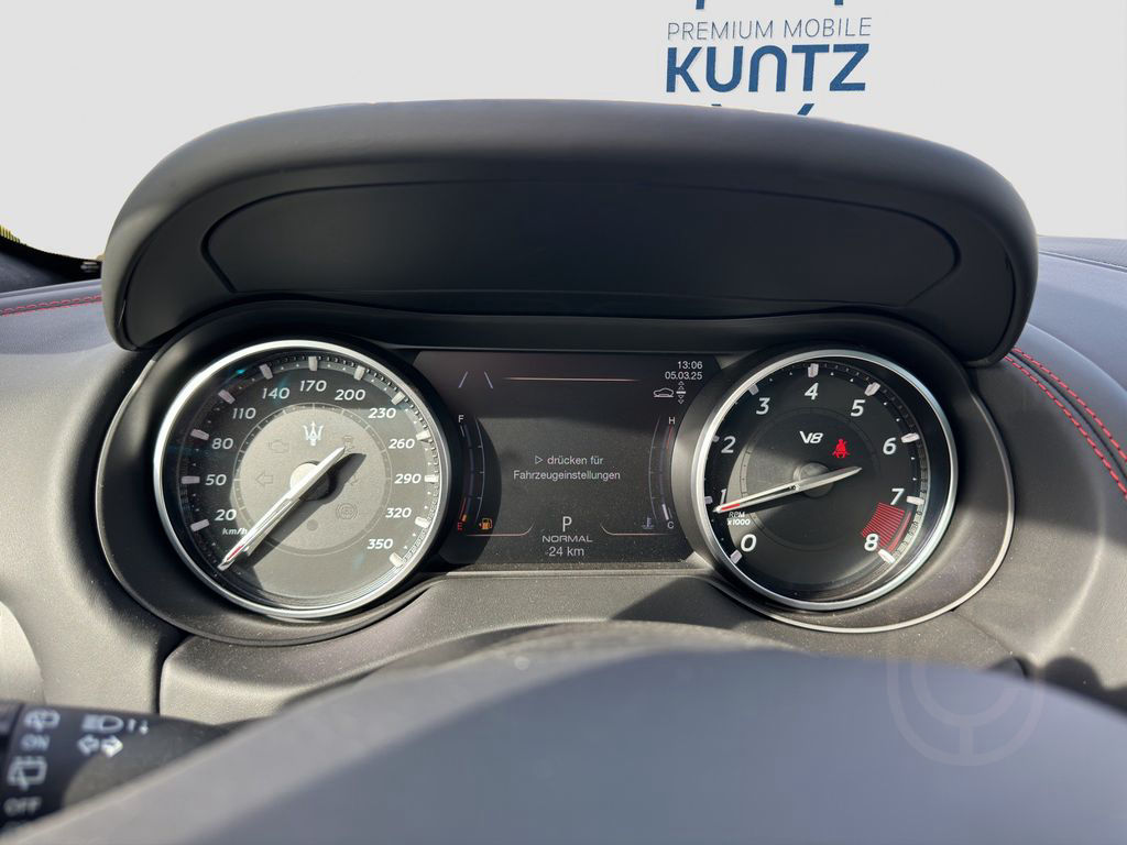 Maserati Levante V8 Trofeo MY23+Pano+Fahrassistenz-Paket