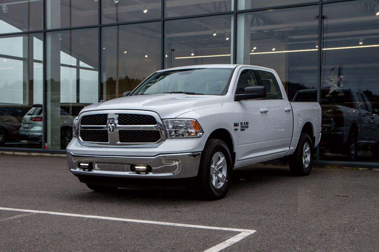 Dodge RAM 1500 SLT CREW CAB