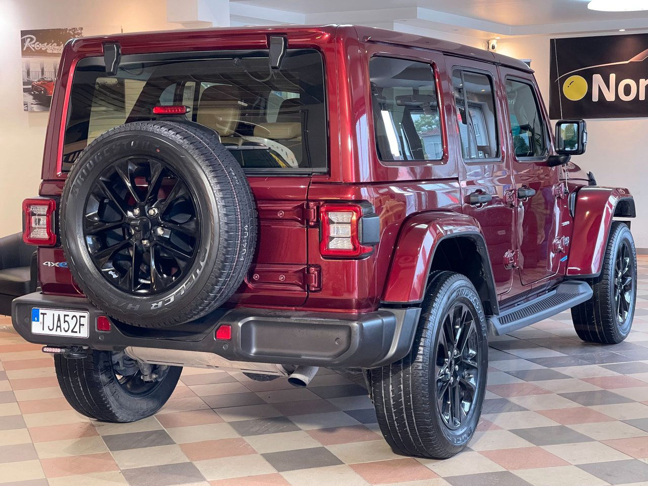 Jeep Wrangler Unlimited Sahara 4xe Plug-In Hybrid