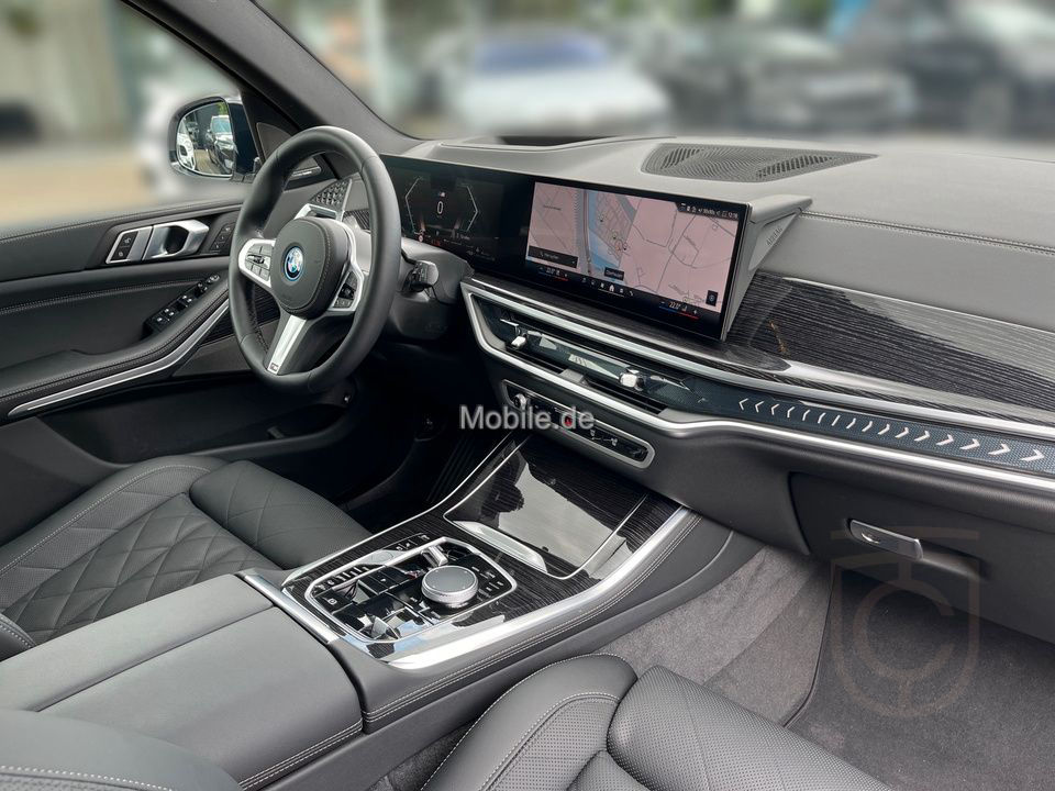 BMW X5 xDrive50e M Sport 2-Achs Luftfd. Pano AHK H/K