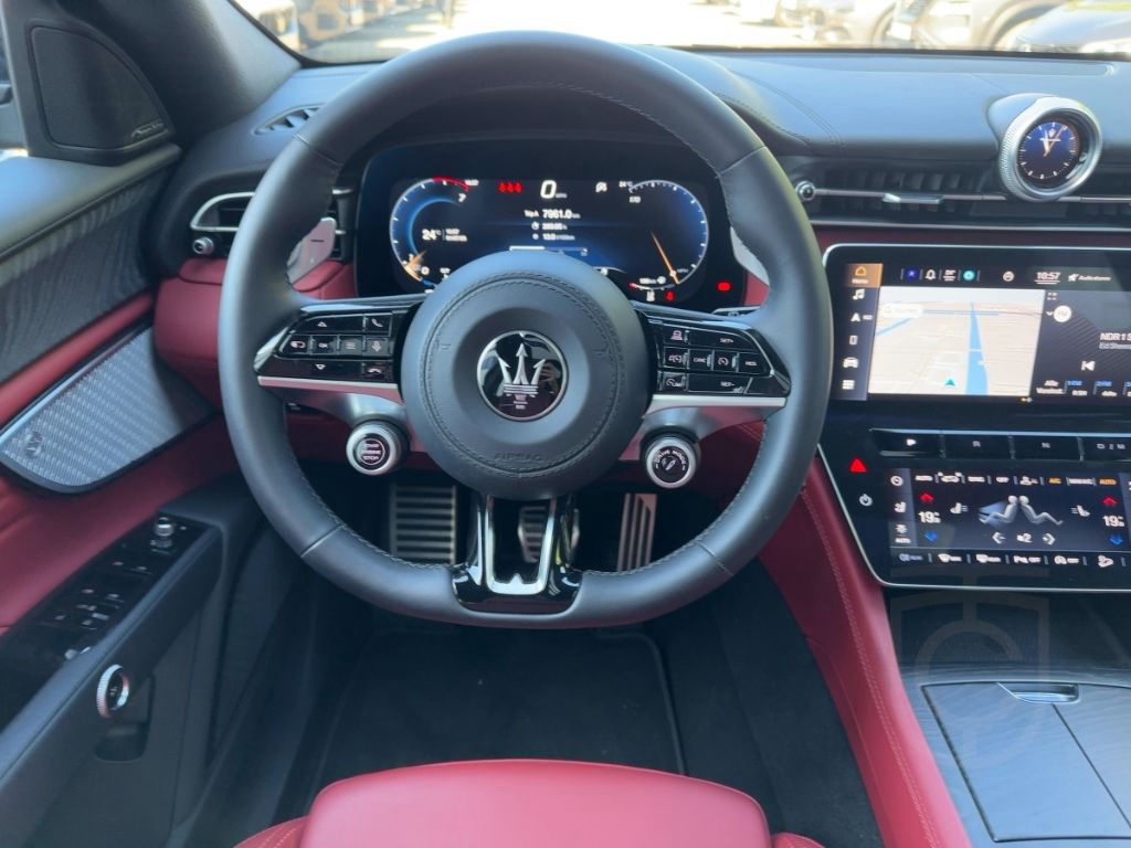 Maserati Grecale Modena 2.0 HYBRID/MHEV AWD 330PS MY23