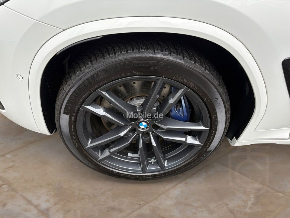 BMW X4 M Competition / NP= 118.040,- / Pano / HeadUp