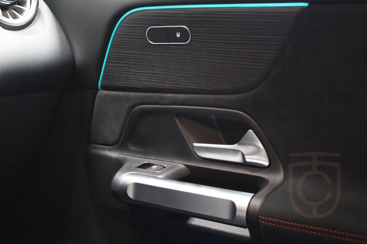 Mercedes-Benz GLB 220 d 4MATIC AMG Premium