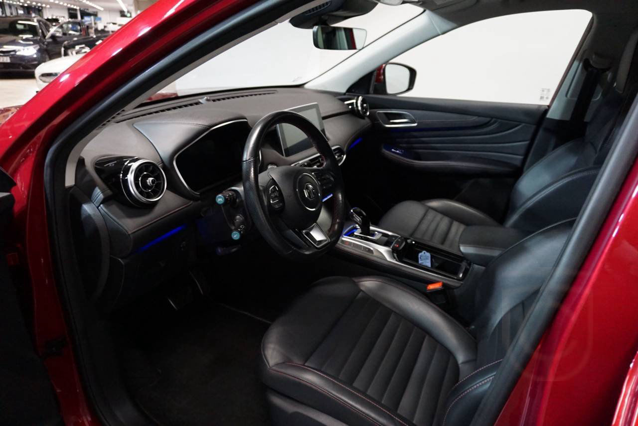 MG EHS PLUG-IN HYBRID LUXURY