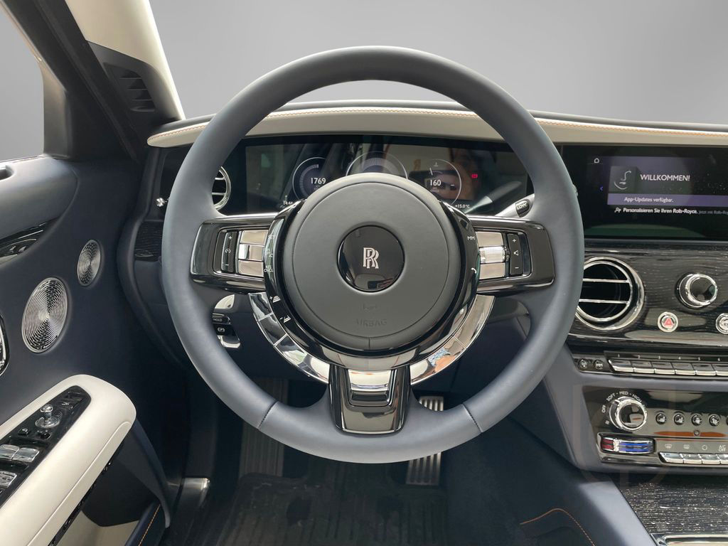 Rolls-Royce Ghost II - Bespoke/Gold SOE