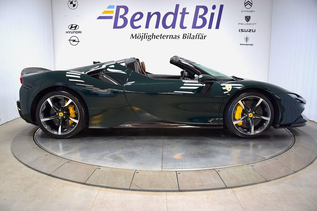 Ferrari SF90 Spider 4.0 V8 DCT 735kW 2024