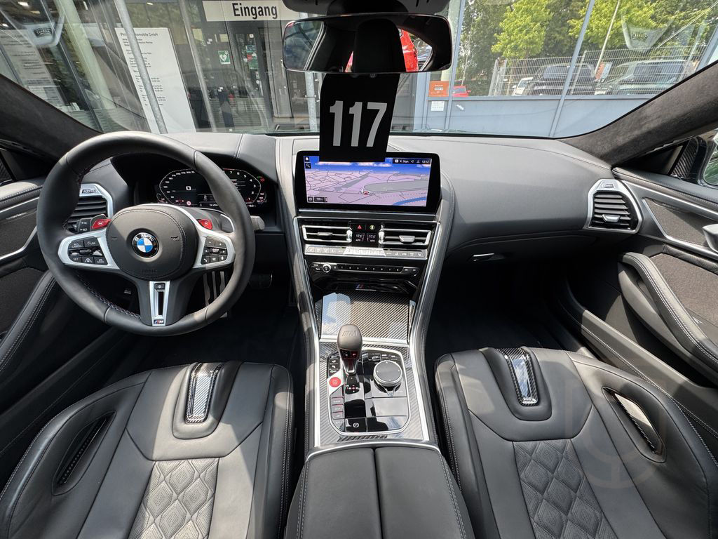 BMW M8 Gran Coupé Competition M Drive P. Carbon-Sitz