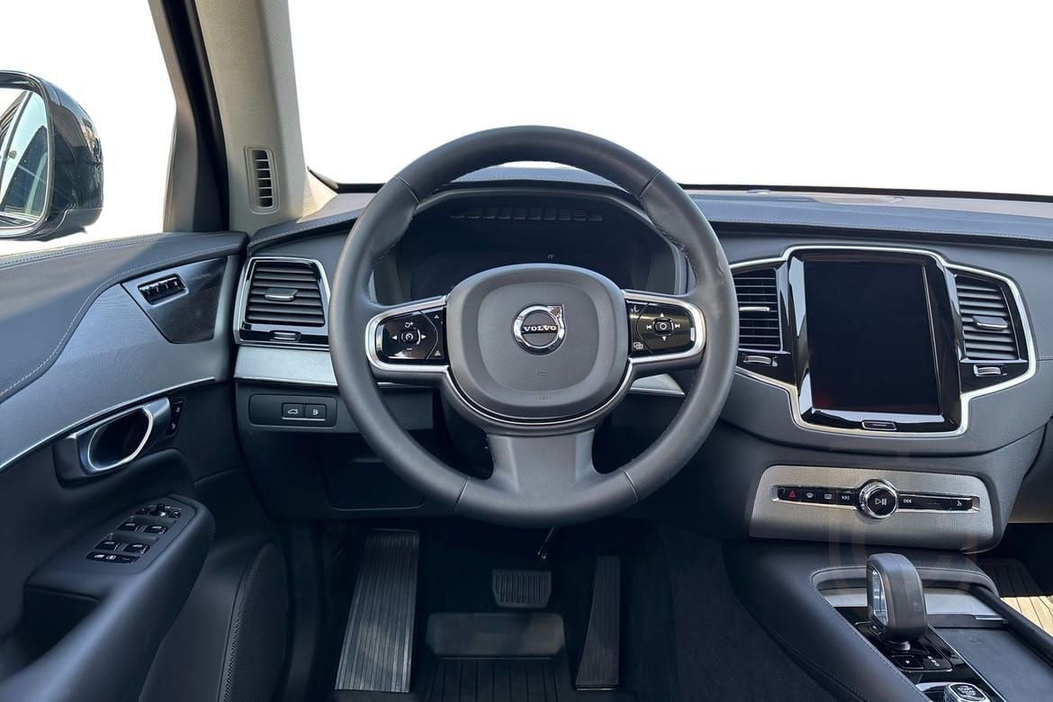 Volvo XC90 Recharge T8 Ultimate Dark