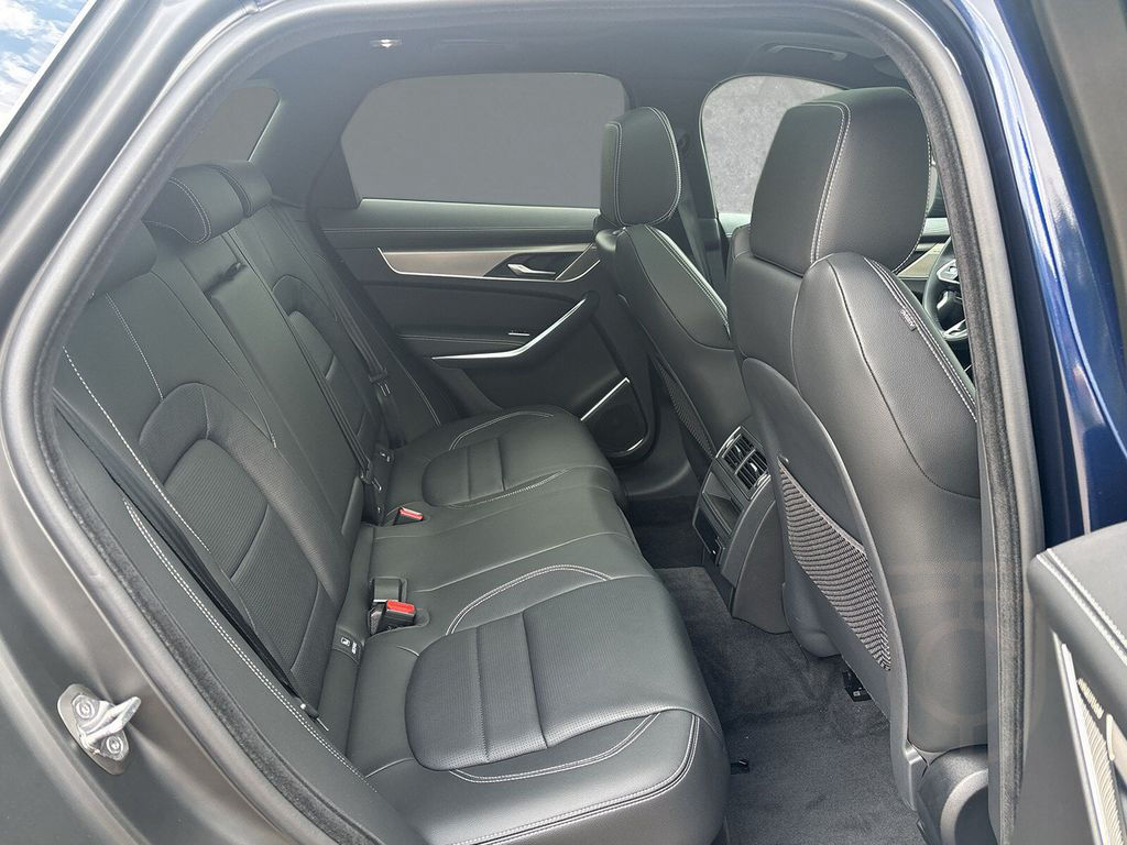 Jaguar F-PACE P400e R-Dyn. SE 20"ACC Pano Black+WinterP