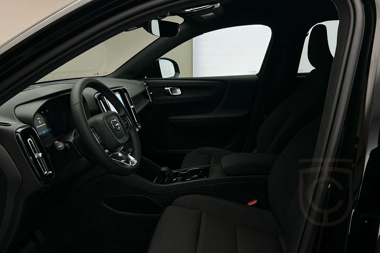 Volvo XC40 Recharge Single Motor Extended Range Core