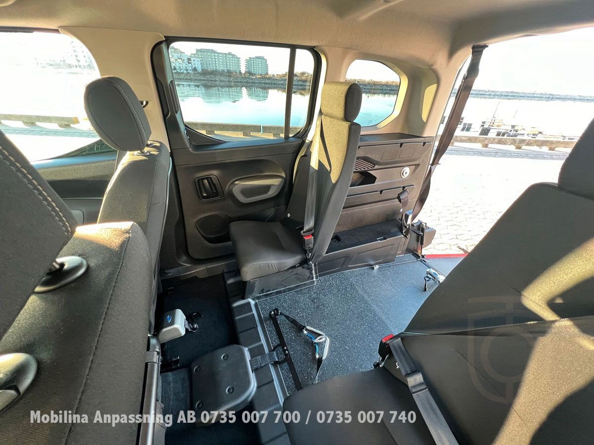 Peugeot Rifter Handikappanpassad Rullstolsbil