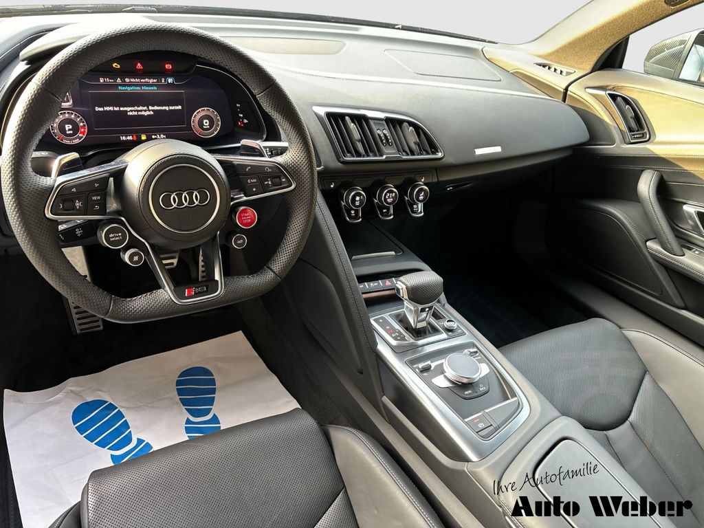 Audi R8 Coupe RWD performance Keramik Schalensitze