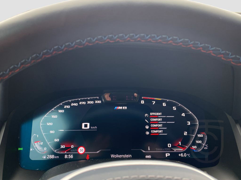 BMW M8 Competition Coupé xDrive Carbonsitz NP 207 B&