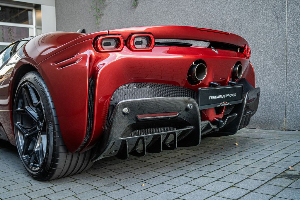 Ferrari SF90 Stradale